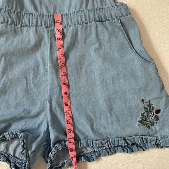 Hot Topic Denim Overall Romper Shorts Women’s Size 2 Mushroom Embroidered Cottag - Picture 8 of 11